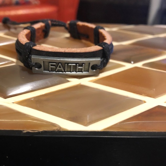 Bundle of 3 Boho style leather Bracelets - Picture 2 of 5